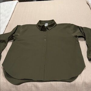 CALIA by Carrie Underwood Khaki Button Down Shirt